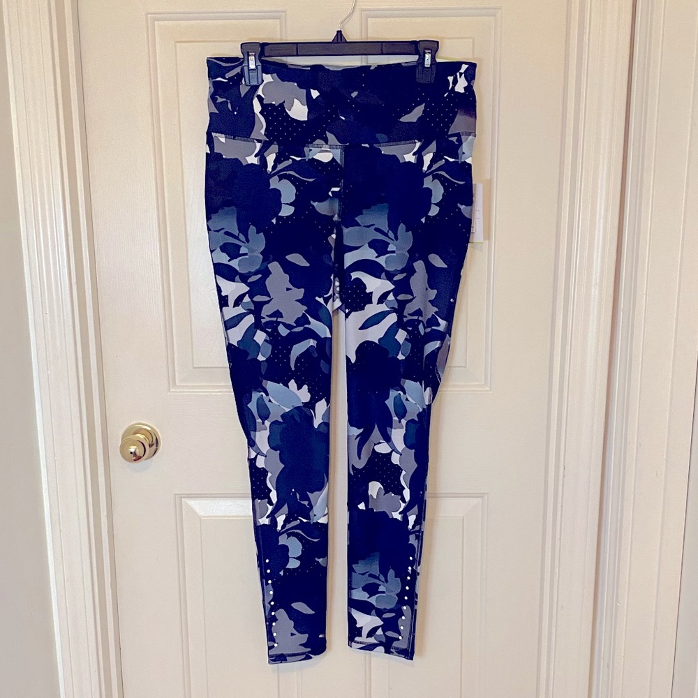 NWT Old Navy Workout Pants-XL